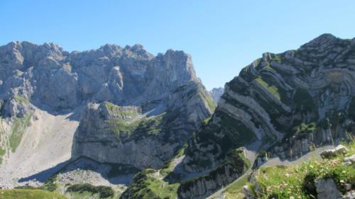 Soha_Nebeska_i_Šareni_Pasovi_-_panoramio