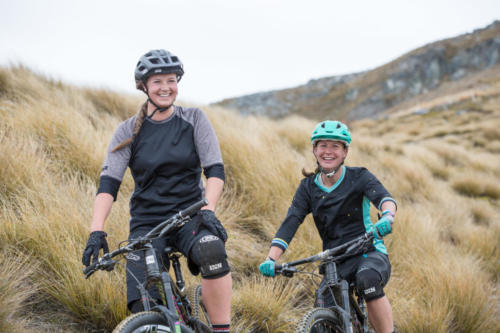 cardrona-mountain-bike-park-girls-ride